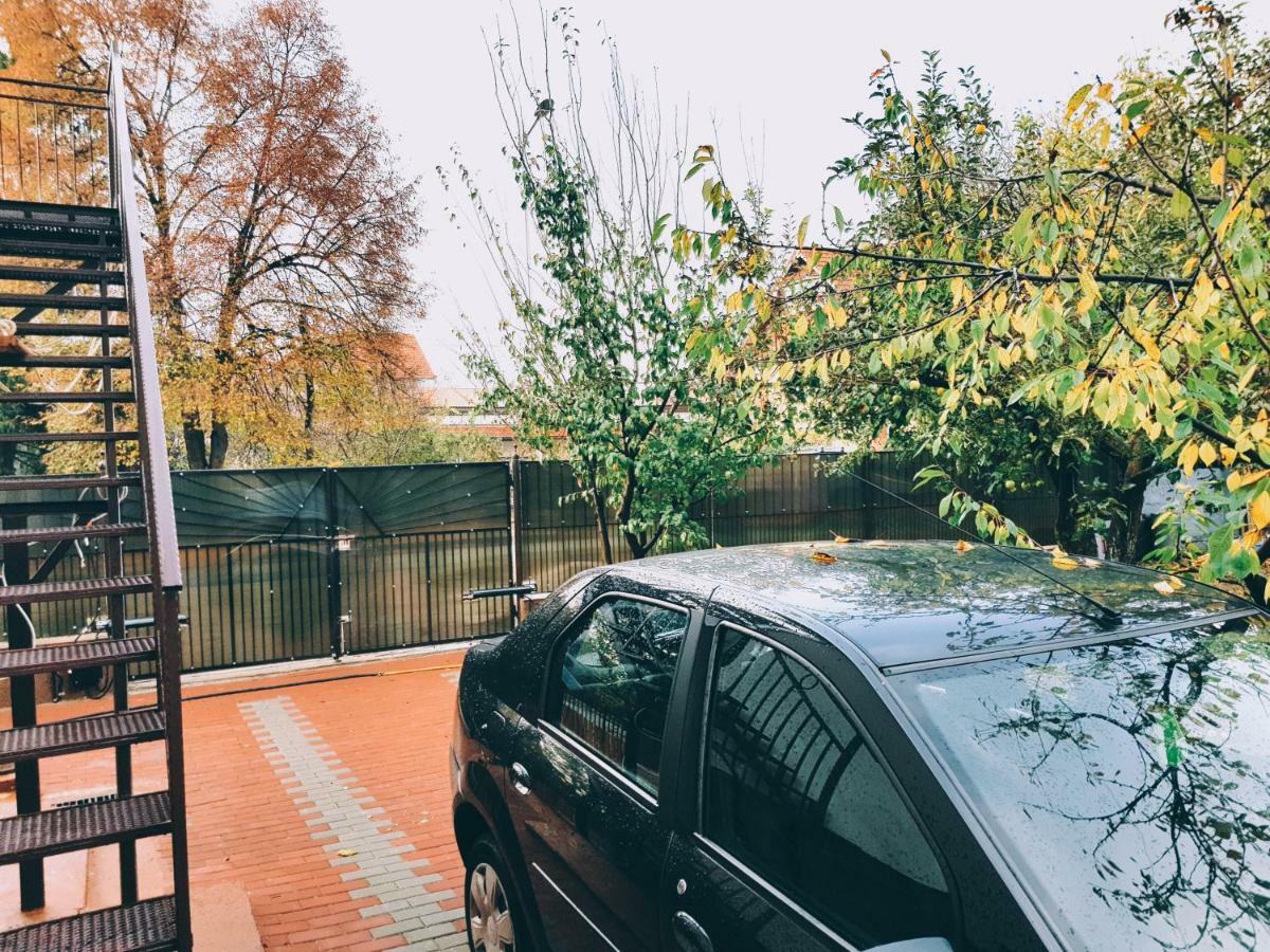Hotel Apulum Gardens Alba Iulia Exterior foto